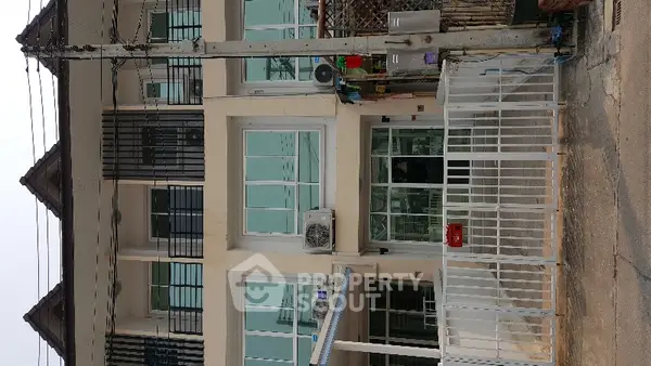 image_rental-8313921