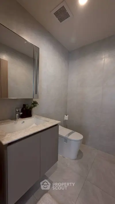 Modern bathroom with sleek design and elegant fixtures
