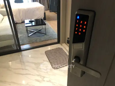  1 Bedroom Condo at Rhythm Ekkamai-4