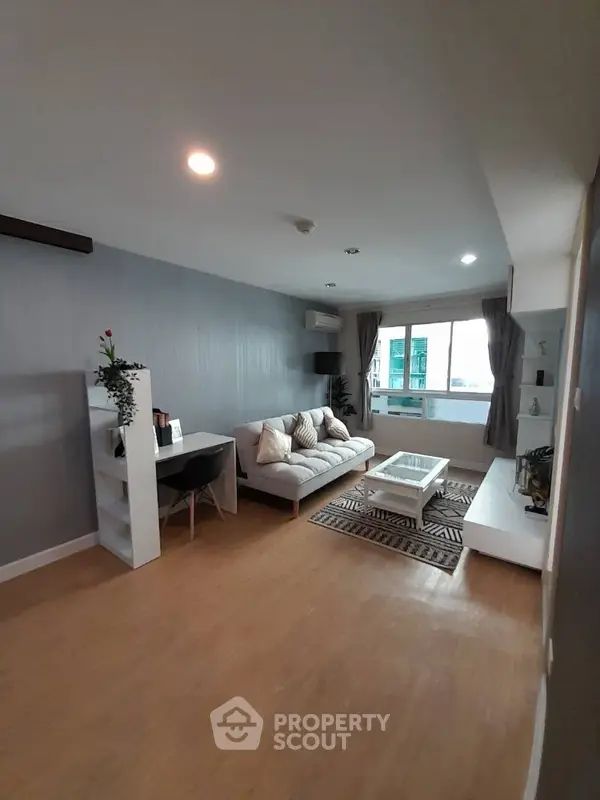 image_rental-8433786