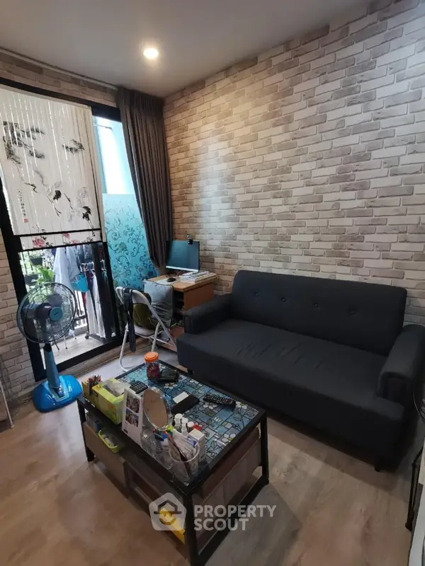 image_rental-8714548