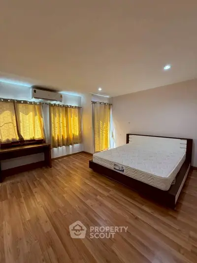 image_rental-27679311