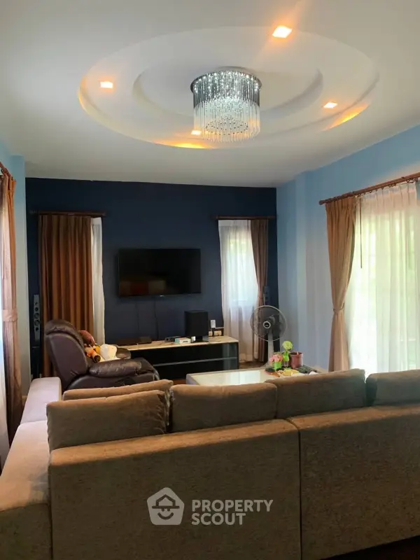 image_rental-26697366