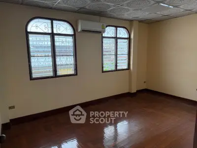 584732612_122104015281114625_4630074934538215424_n (1).jpg