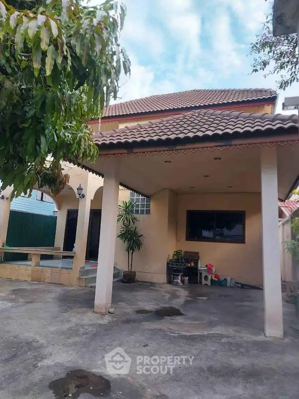 image_rental-8643773