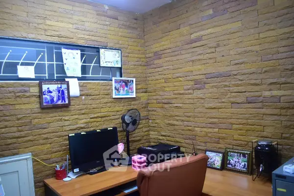 image_rental-8326228