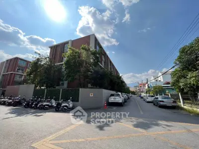 image_rental-27180236