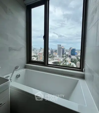 Screenshot 2569-01-15 at 13.21.48.jpg