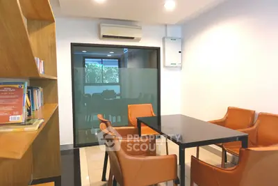  1 Bedroom Condo at Zenith Place Sukhumvit Condominium-2