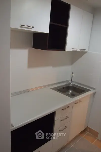  1 Bedroom Condo at Lumpini Ville Ramkhamhaeng 26-5