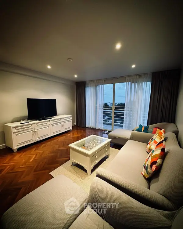 image_rental-10198796
