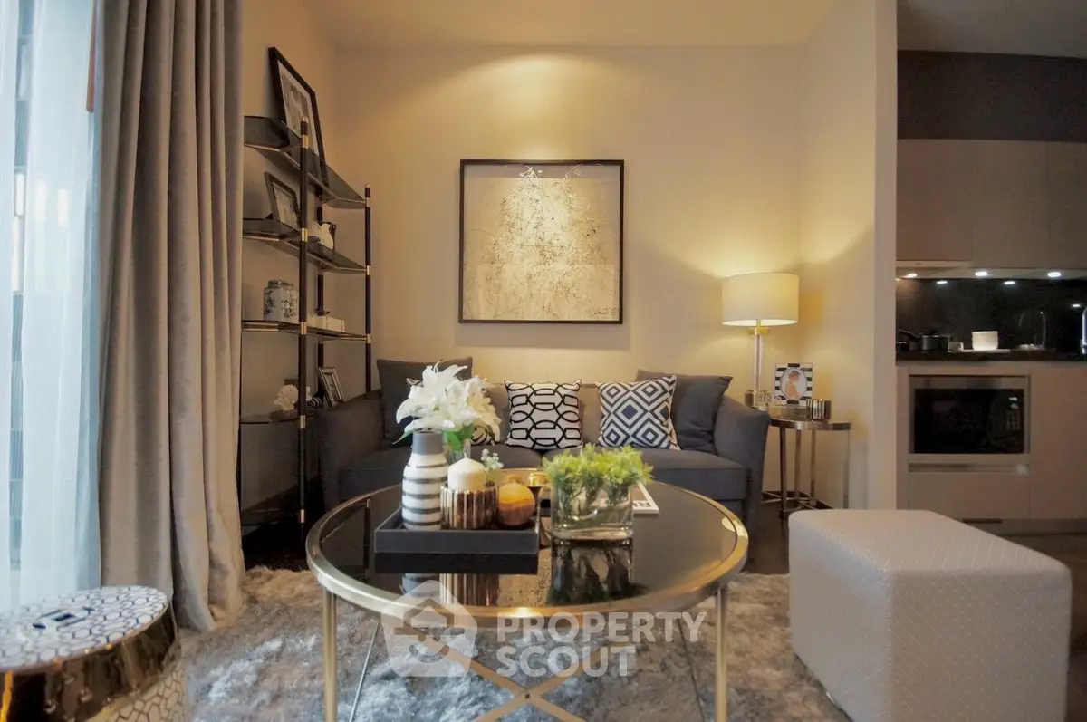 Stylish modern living room with cozy seating and elegant decor