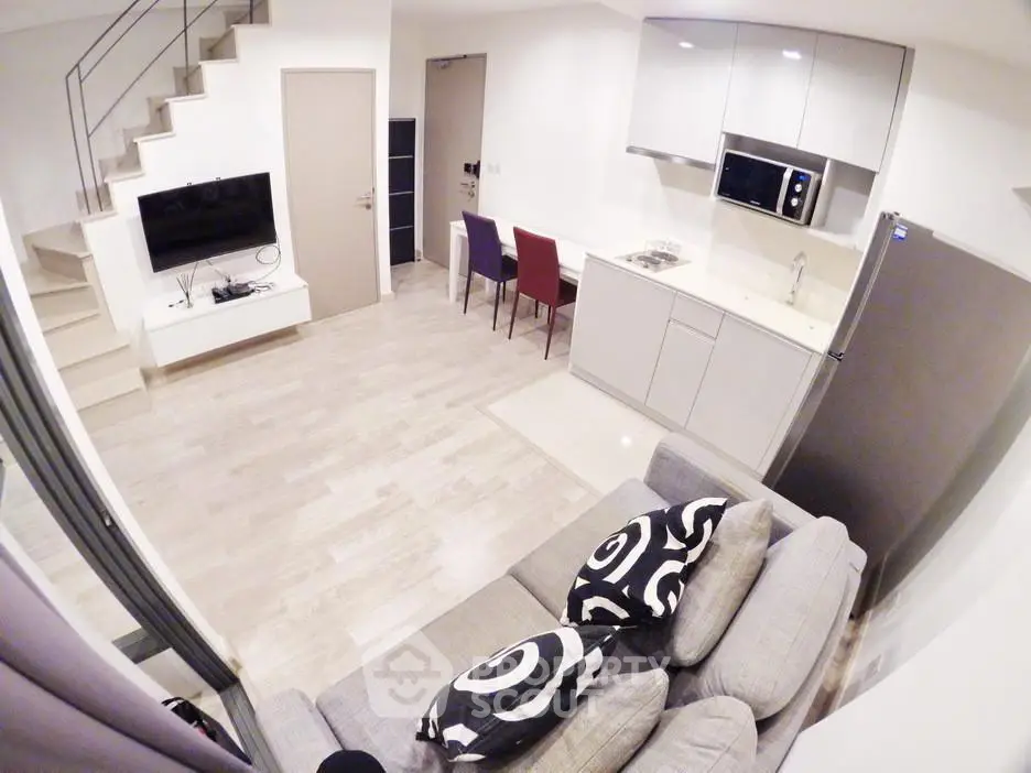  1 Bedroom Condo at Ideo Mobi Sukhumvit-1