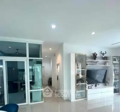 image_rental-31301658