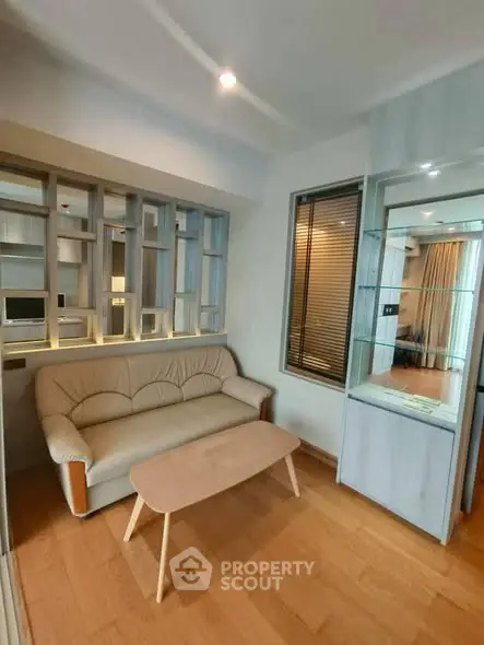 Cozy living room with modern decor and wooden flooring