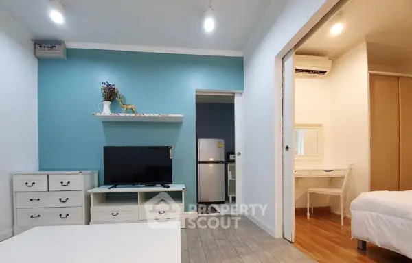 image_rental-29780950