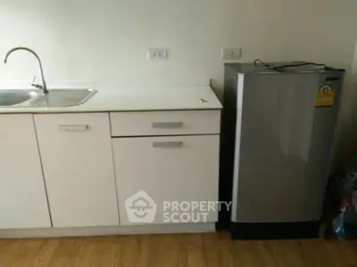  1 Bedroom Condo at The Kris Express 2-4