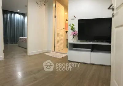  1 Bedroom Condo at The Kris Ratchada 17-2