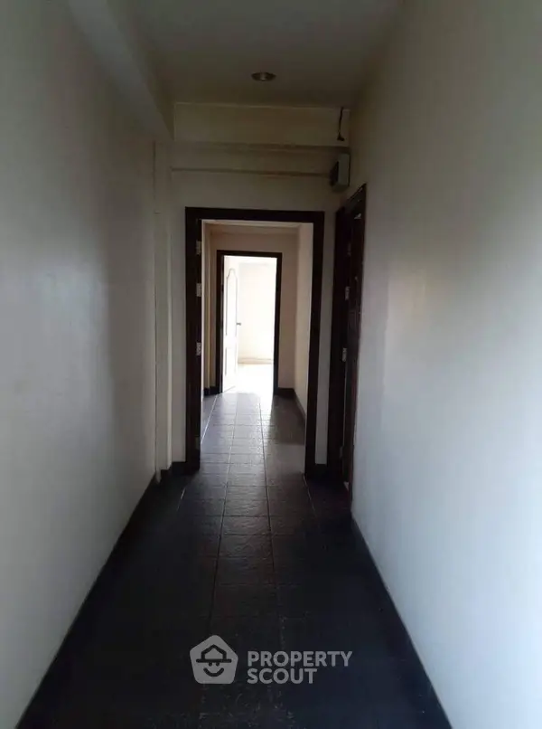 image_rental-10253754