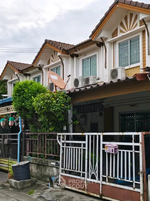 image_rental-30621207