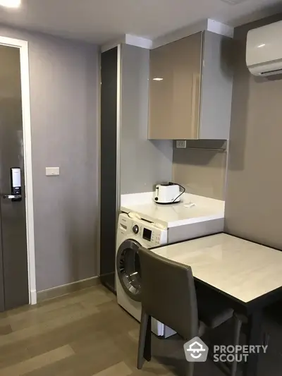  1 Bedroom Condo -4