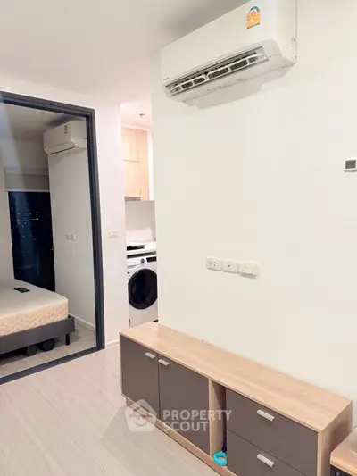 image_rental-28008805