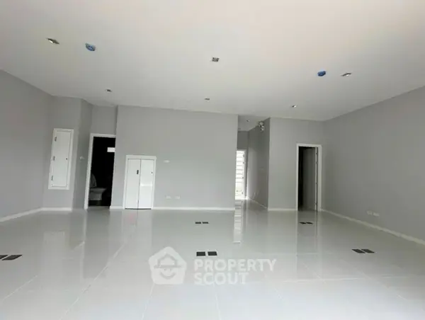 image_rental-25960869