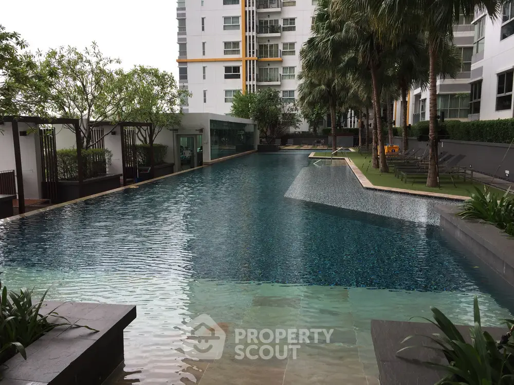 1 Bedroom Condo at The Parkland Taksin Thapa-1