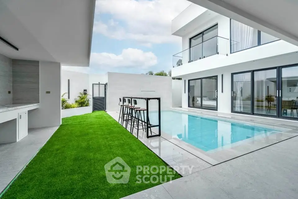 Luxurious modern villa with private pool and sleek design, perfect for relaxation and entertainment.
