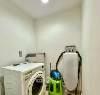 Screenshot 2026-03-05 214351.png