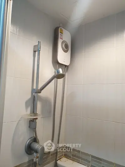  1 Bedroom Condo at Lumpini Place Srinakarin Huamak-2