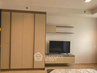 1 Bedroom Condo at Ideo Sathorn Wongwian Yai-6