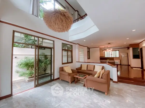 image_rental-29535511