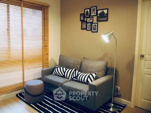 image_rental-5271131