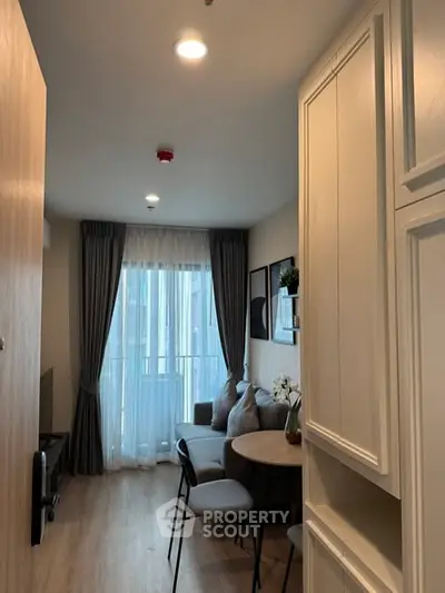 image_rental-28544012