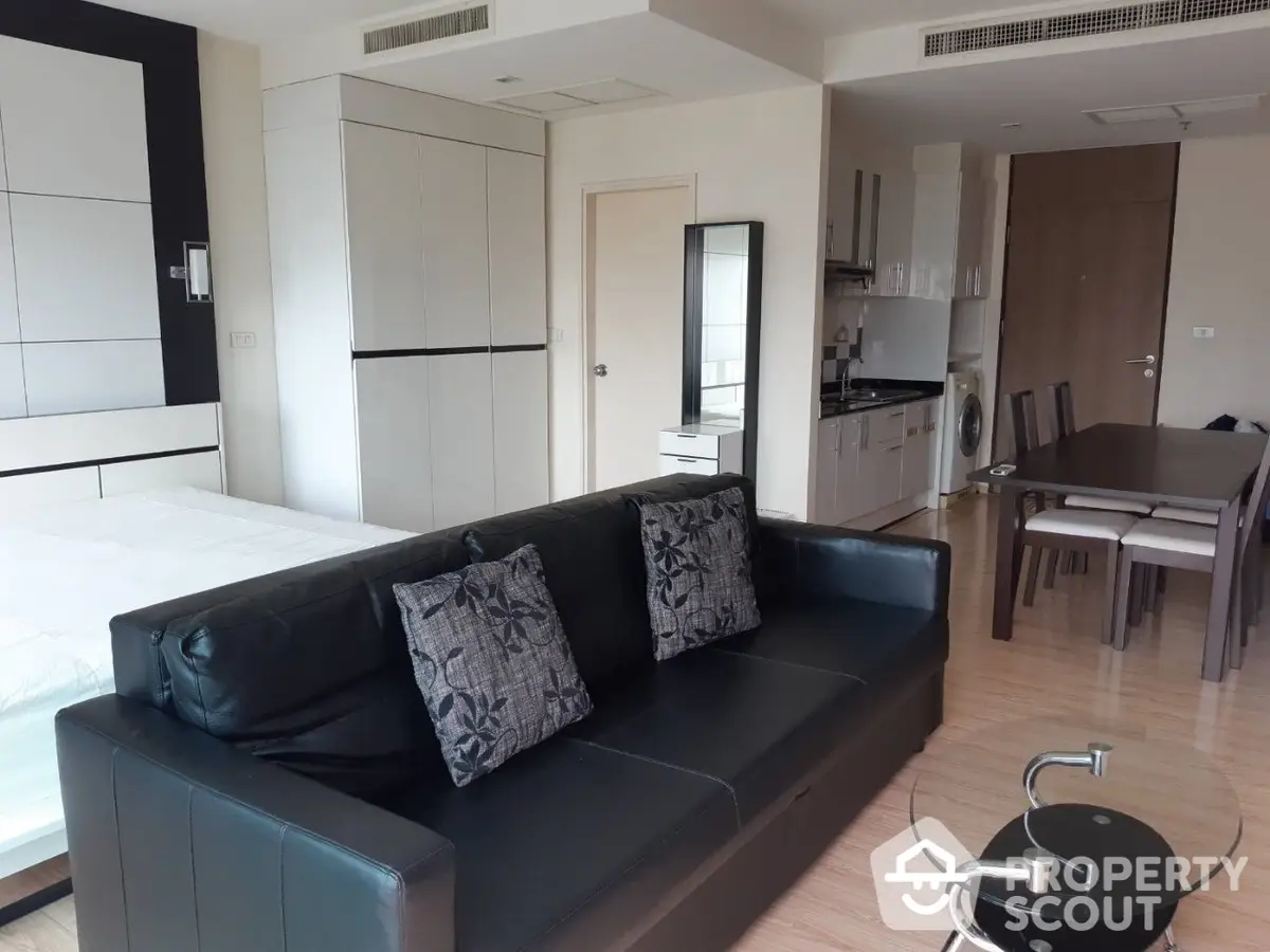 Fully Furnished 1 Bedroom Condo at Noble Revent-1