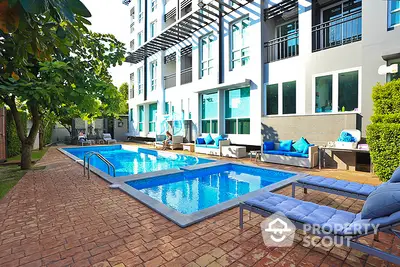 Fully Furnished 1 Bedroom Apartment at Crystal Suites Suvarnabhumi Airport-4