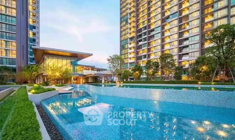 Luxurious condominium with stunning pool and modern architecture