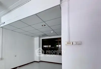 Screenshot 2569-04-06 at 13.42.43.jpg