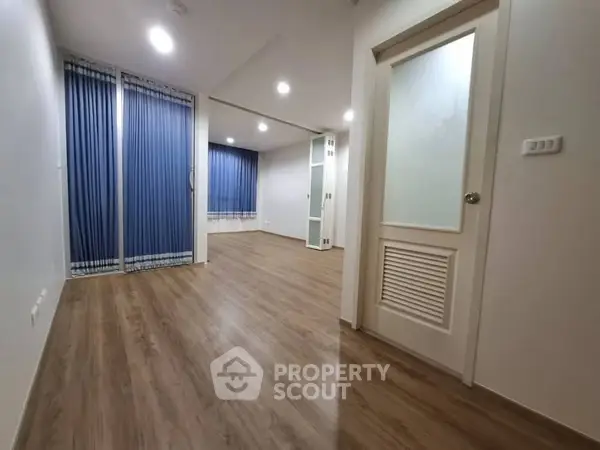 image_rental-26929272