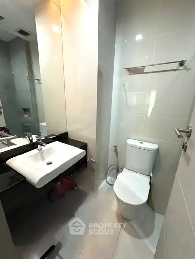 Modern bathroom with sleek fixtures and elegant design