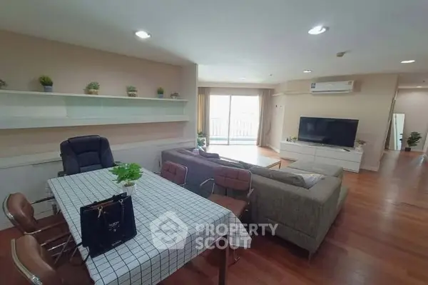 image_rental-30284494