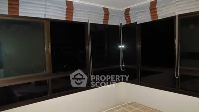 Fully Furnished 1 Bedroom Condo at Lumpini Place Ratchada Thapra-5