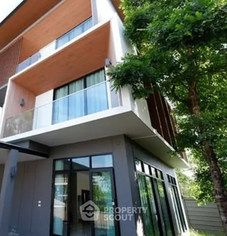 Screenshot 2569-01-15 at 17.15.19.jpg