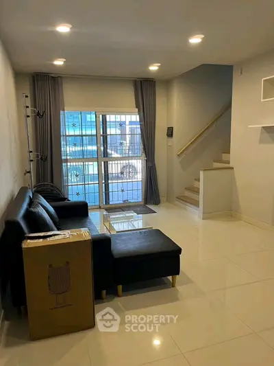 image_rental-27653808