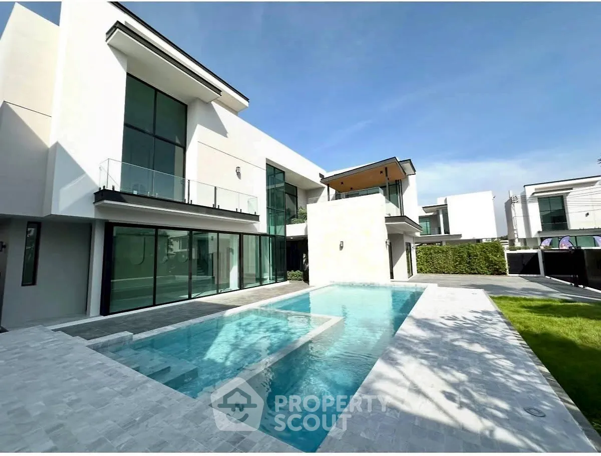 Luxurious modern villa with private pool and spacious outdoor area