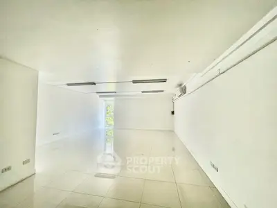 image_rental-27715552