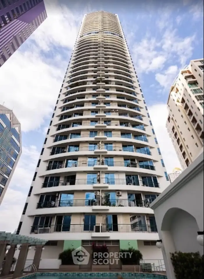 Stunning high-rise building with modern architecture and panoramic city views.