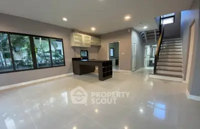 image_rental-12143086