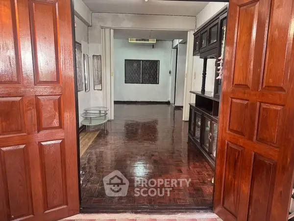 image_rental-28716356